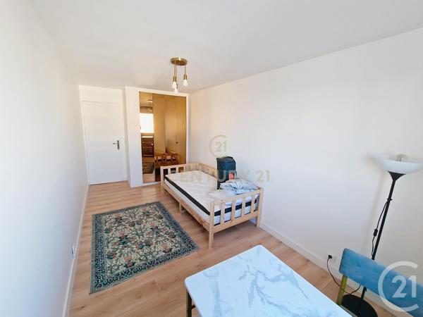 Appartement F6 à vendre  6 pièces - 76 m2 NOISY LE GRAND - 93