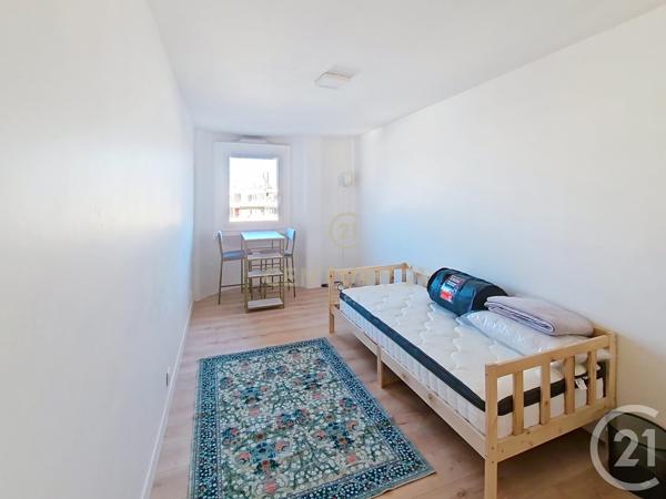 Appartement F6 à vendre  6 pièces - 76 m2 NOISY LE GRAND - 93