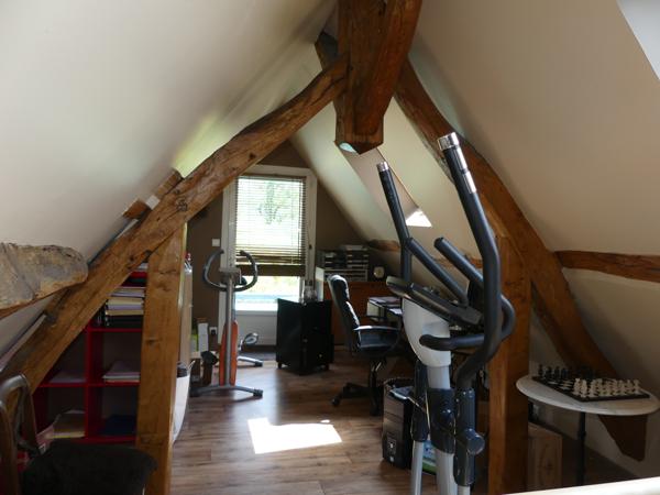 Maison ancienne atypique et rénovée, 9 pièces