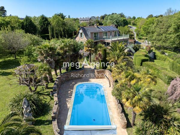 Maison à CANCALE, 35260 - 11 pièces 254m²