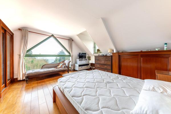 Maison à CANCALE, 35260 - 11 pièces 254m²