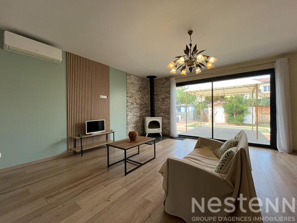 Maison récente Limoux avec trois chambres grand séjour terrasse piscine carport et terrain proche centre et commerces