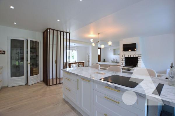 Maison 5 pièces 177.51 m2