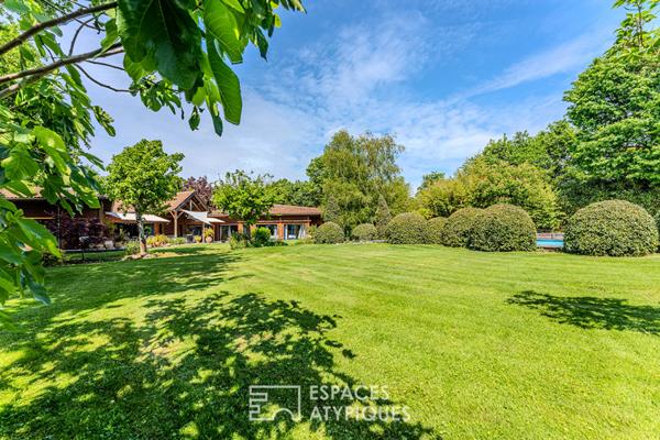 Maison d’Architecte et son jardin paysager luxuriant