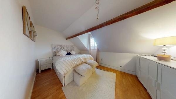 Maison Roissy En Brie 5 pièce(s) 111 m2