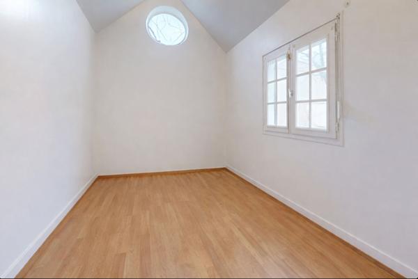 Maison Roissy En Brie 5 pièce(s) 111 m2