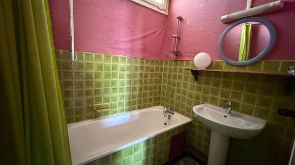 Premier achat ou investissement : maison 63m2, 3 chambres, avec jardin et avec fort potentiel d'évolution