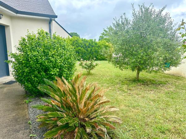 SAUMUR à 5mn en voiture du centre ville pavillon de plain-pied de 2016 classé A - 3 chambres - Jardin