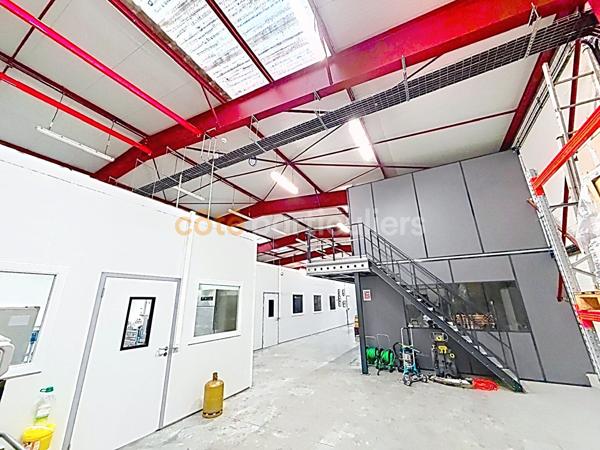 Location
                Local commercial100 m² - AUTHIEUX SUR LE PORT SAINT O (76520)