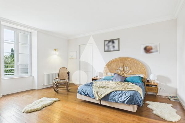 Maison 9 pièces 330 m2