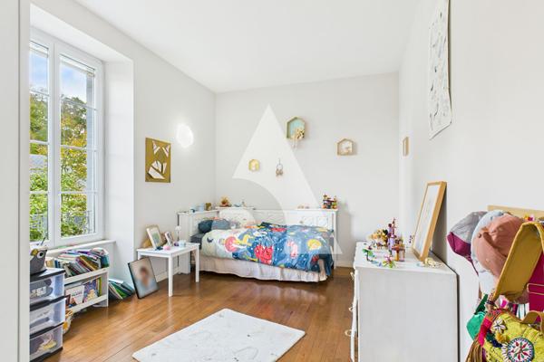 Maison 9 pièces 330 m2