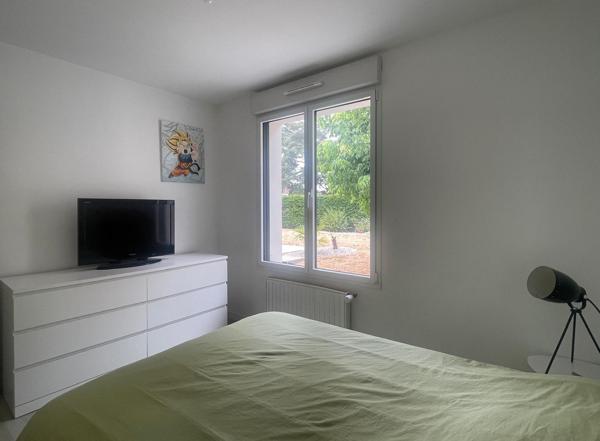 Maison
         5 pièces
        - 123 m² 489 555 € *