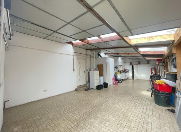 Maison
         5 pièces
        - 123 m² 489 555 € *