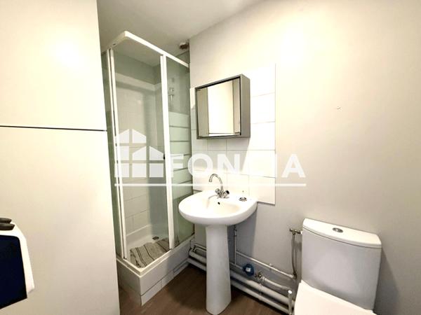 Location Studio 33.8 m² - 67 RUE DES AYRES Bordeaux 33000