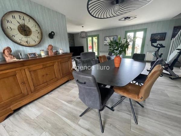 Maison - Proximite oloron-sainte-marie - Réf.:205413 PROXIMITE OLORON - TRES BELLE VILLA T5 AVEC CHALET INDEPENDANT, JARDIN ET GARAGE -