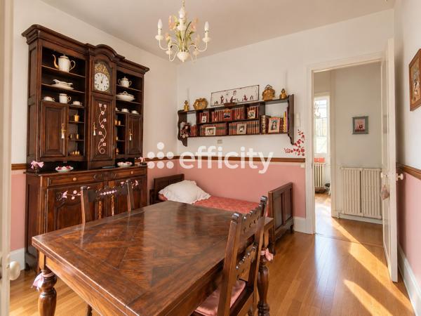 Maison
         4 pièces
        - 76 m² 445 000 € *