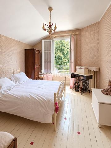 Maison
         4 pièces
        - 76 m² 445 000 € *
