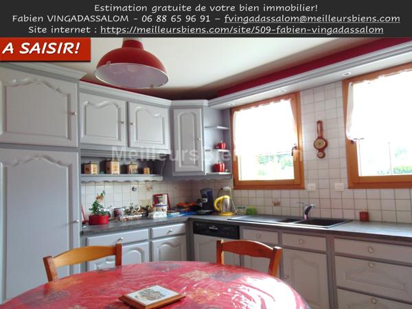 RARE!! PROPRIETE CONTEMPORAINE AVEC GARAGE, ATELIER ET GRENIER!