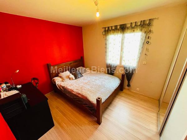 Villa T6 202m2 sur parcelle de 1082m2 à Corneilla de la Rivière