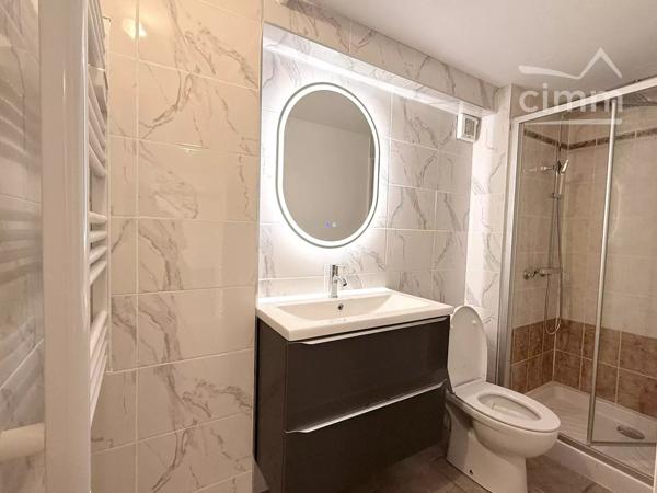 Le confort d'une maison où tout a déjà été fait… Il ne vous reste plus qu'à poser vos valises !