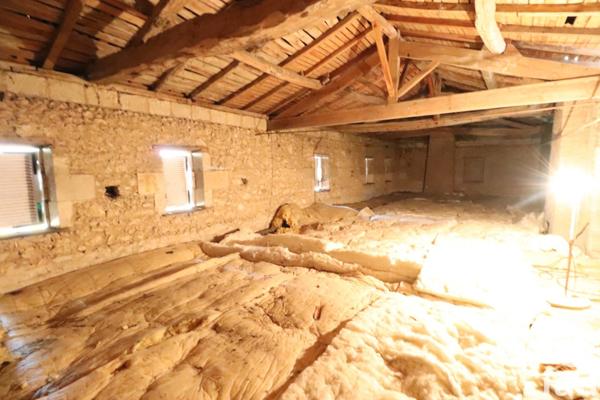 Maison 4 pièces de 151 m² à Montguyon (17270)