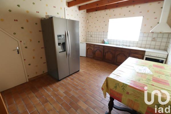 Maison 4 pièces de 151 m² à Montguyon (17270)