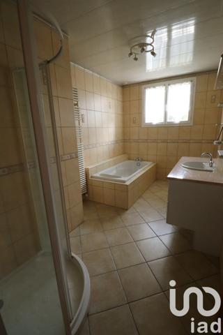 Maison 4 pièces de 151 m² à Montguyon (17270)