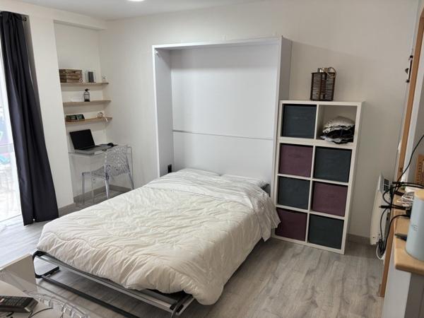 Appartement à louer 680 € CC La Rochelle 1 pièce 26 m² DPE C