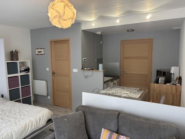 Appartement à louer 680 € CC La Rochelle 1 pièce 26 m² DPE C