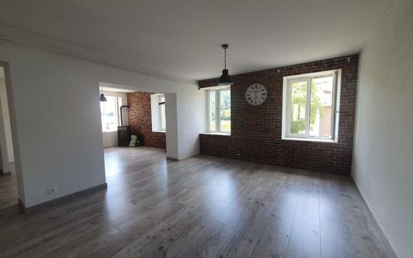 Appartement à vendre    4 pièces • 113 m2 Taintrux