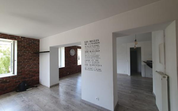 Appartement à vendre    4 pièces • 113 m2 Taintrux