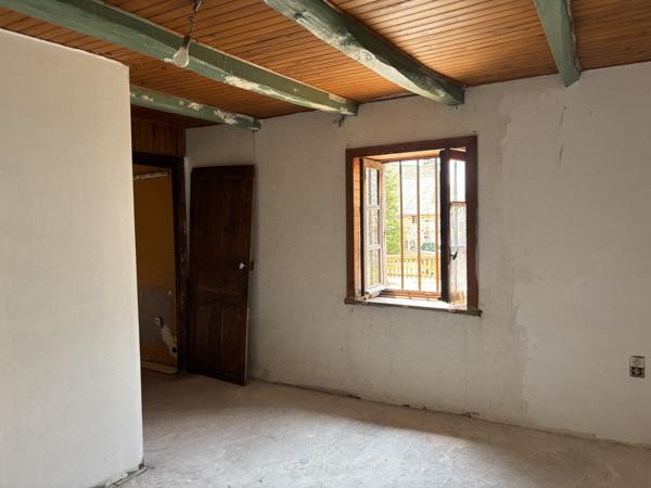 Maison 3 piéces A RENOVER CROS DE RONESQUES (15130)