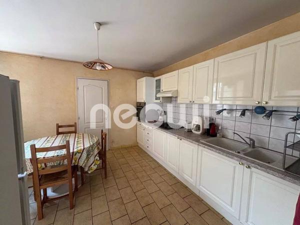 Ensemble immobilier avec jardin