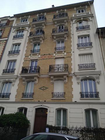 COURBEVOIE - BECON-LES-BRUYERES - APPARTEMENT ART DECO 61 M² - 3 PIECES - 2 CHAMBRES - CAVE -
