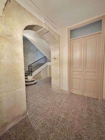 Centre historique dans un hotel Particulier Appartement Unique avec Vue Mer Beziers