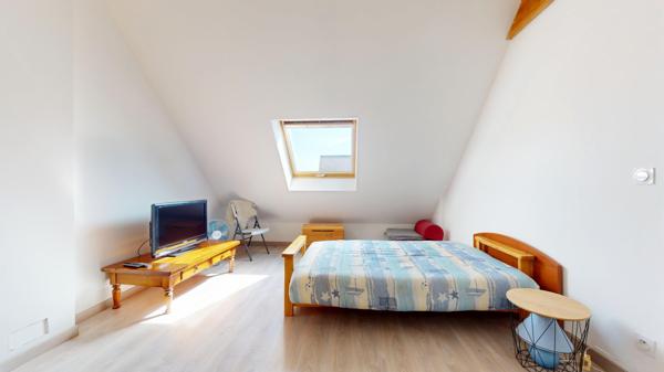 Maison
         7 pièces
        - 158 m² Bien prestige 555 000 € *