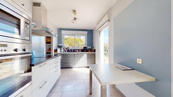 Maison
         7 pièces
        - 158 m² Bien prestige 555 000 € *