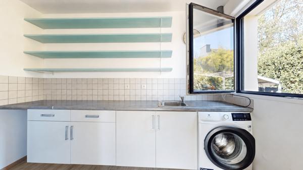 Maison
         7 pièces
        - 158 m² Bien prestige 555 000 € *