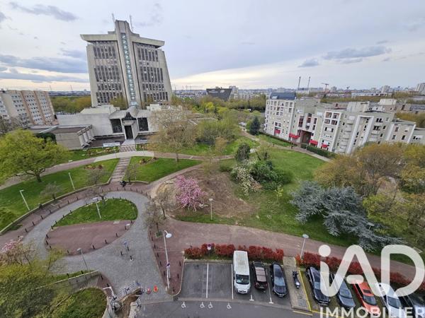 Location studio 11 m² Créteil