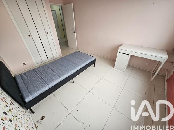 Location studio 11 m² Créteil
