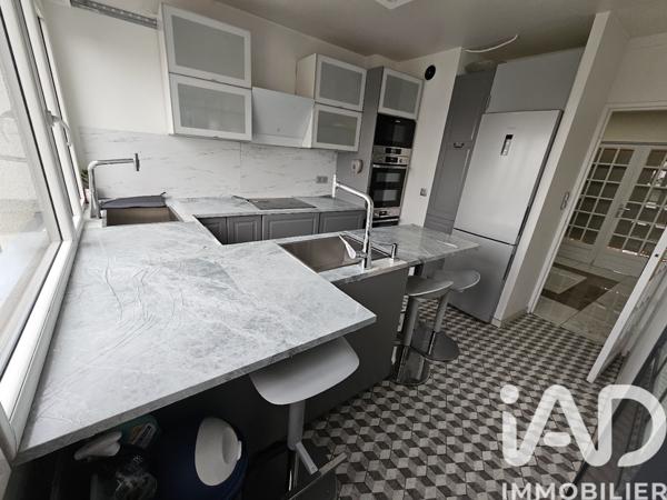 Location studio 11 m² Créteil