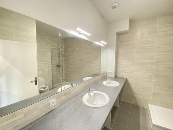 T4 Traversant Quartier Les Chalets