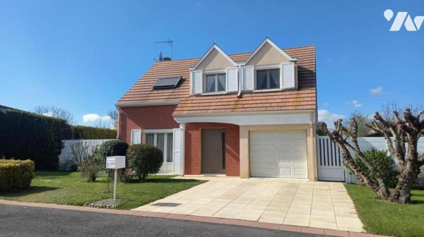 En exclusivité à Tinqueux, dans un environnement calme et résidentiel, découvrez cette maison i...