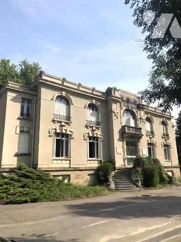 VILLA DE CARACTERE A USAGE DE BUREAUX