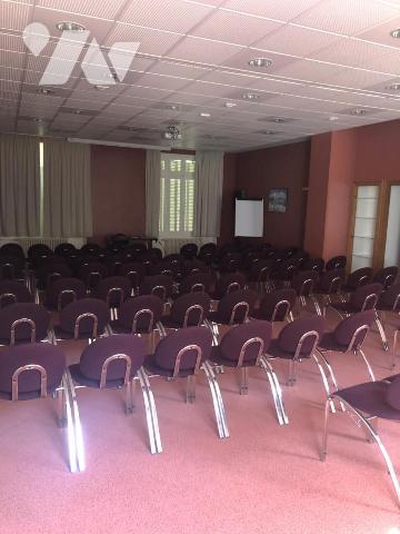 VILLA DE CARACTERE A USAGE DE BUREAUX