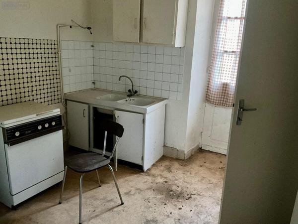 Immeuble de rapport à vendre à Saint-Priest-Taurion en Haute-Vienne (87480), ref : MGC/1151