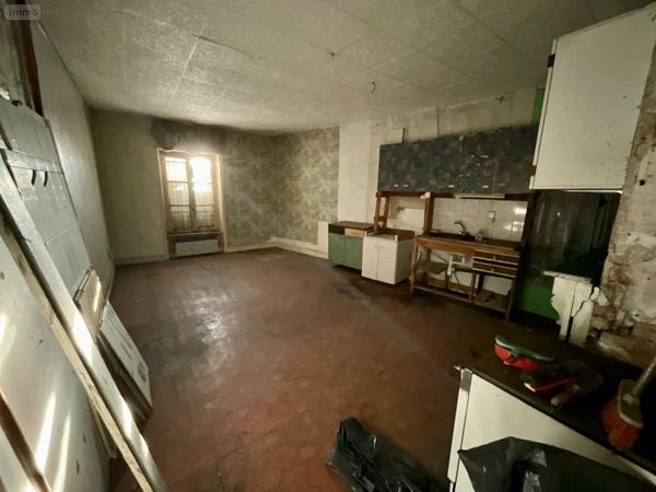 Immeuble de rapport à vendre à Saint-Priest-Taurion en Haute-Vienne (87480), ref : MGC/1151