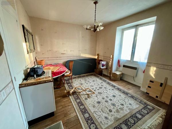 Immeuble de rapport à vendre à Saint-Priest-Taurion en Haute-Vienne (87480), ref : MGC/1151