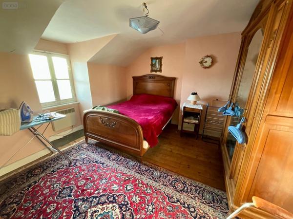 Immeuble de rapport à vendre à Saint-Priest-Taurion en Haute-Vienne (87480), ref : MGC/1151