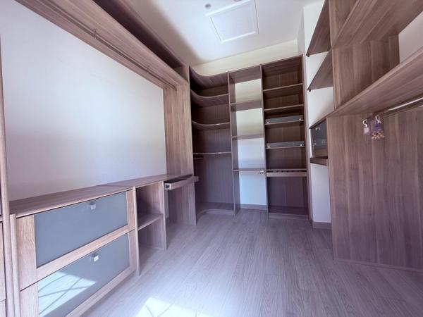 Maison 210 m² à Cours-de-Pile